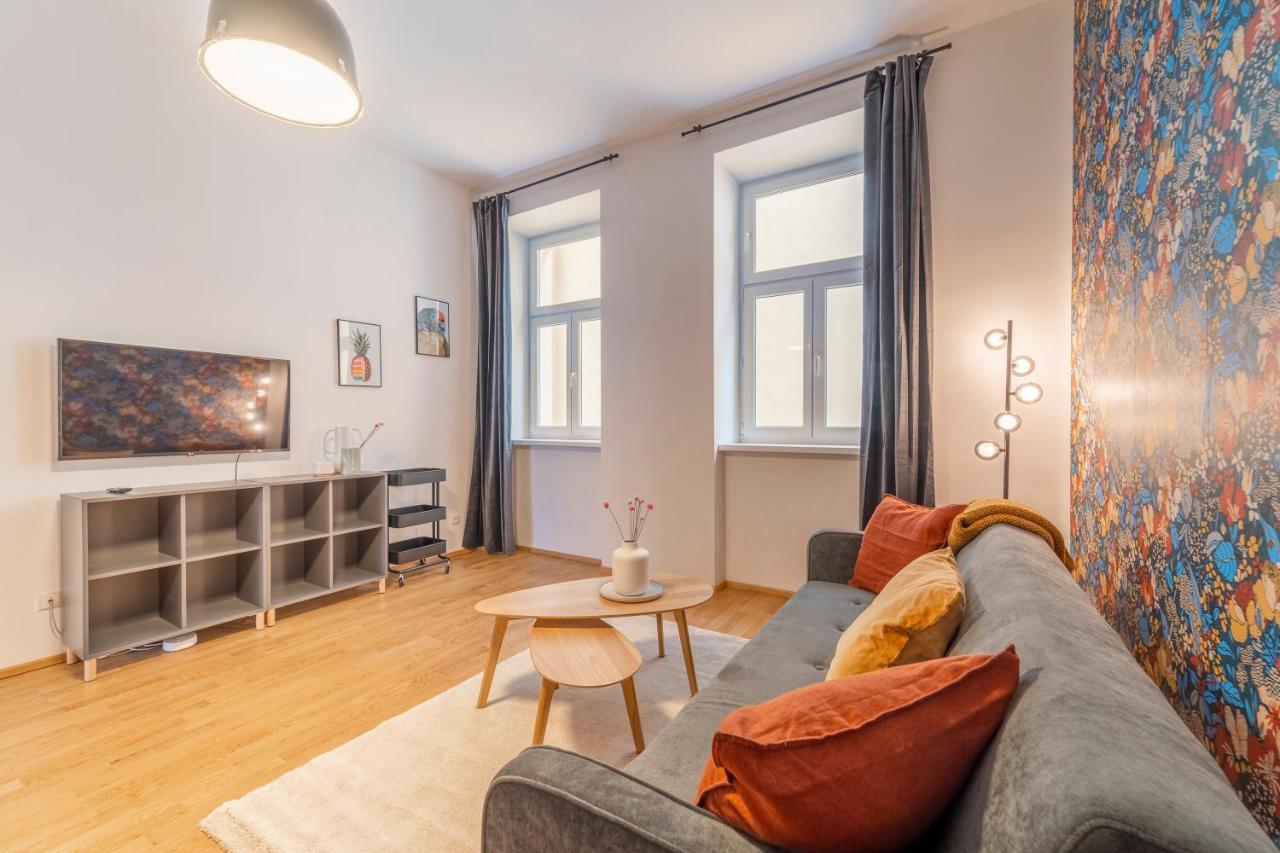 Klaus I Levestate Apartment Wina Bagian luar foto