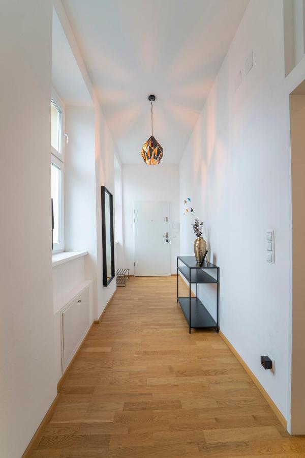 Klaus I Levestate Apartment Wina Bagian luar foto